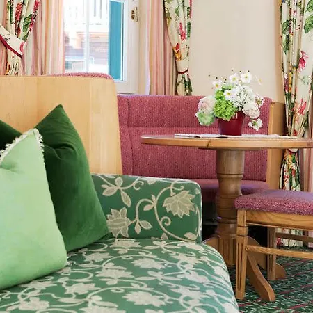 Neuhaus Aparthotel 2*