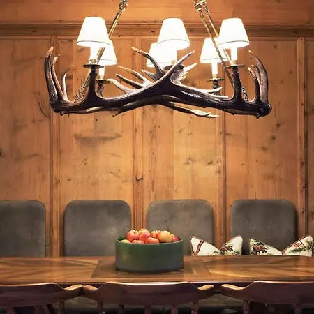 Neuhaus 2* מאיירהופן