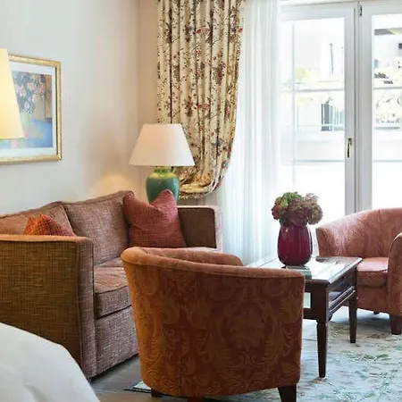 Neuhaus מאיירהופן